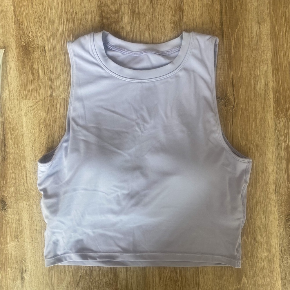 BNWT Natural Feelings Lilac Sports Crop